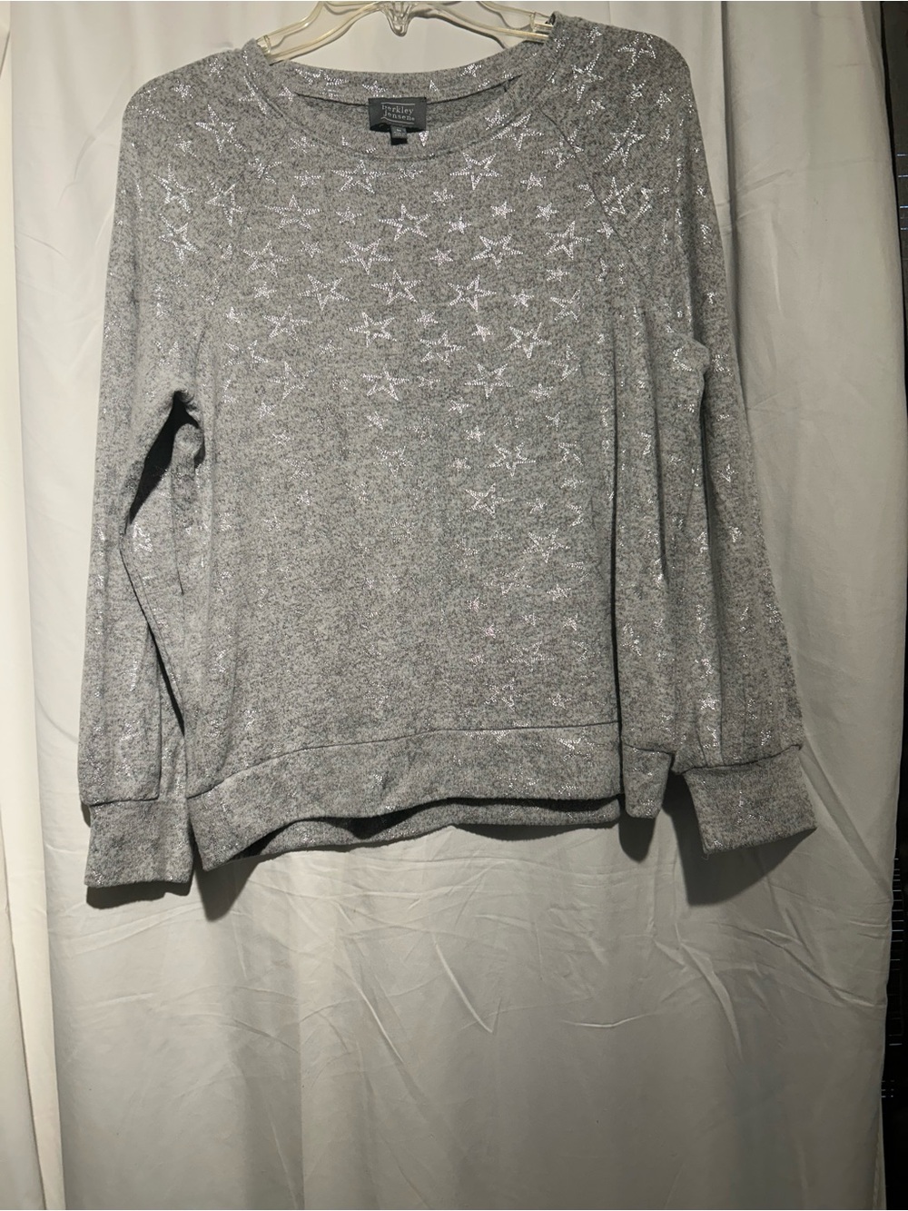 Berkley Jensen Gray Metallic Silver Star Lightweight Sweater Medium